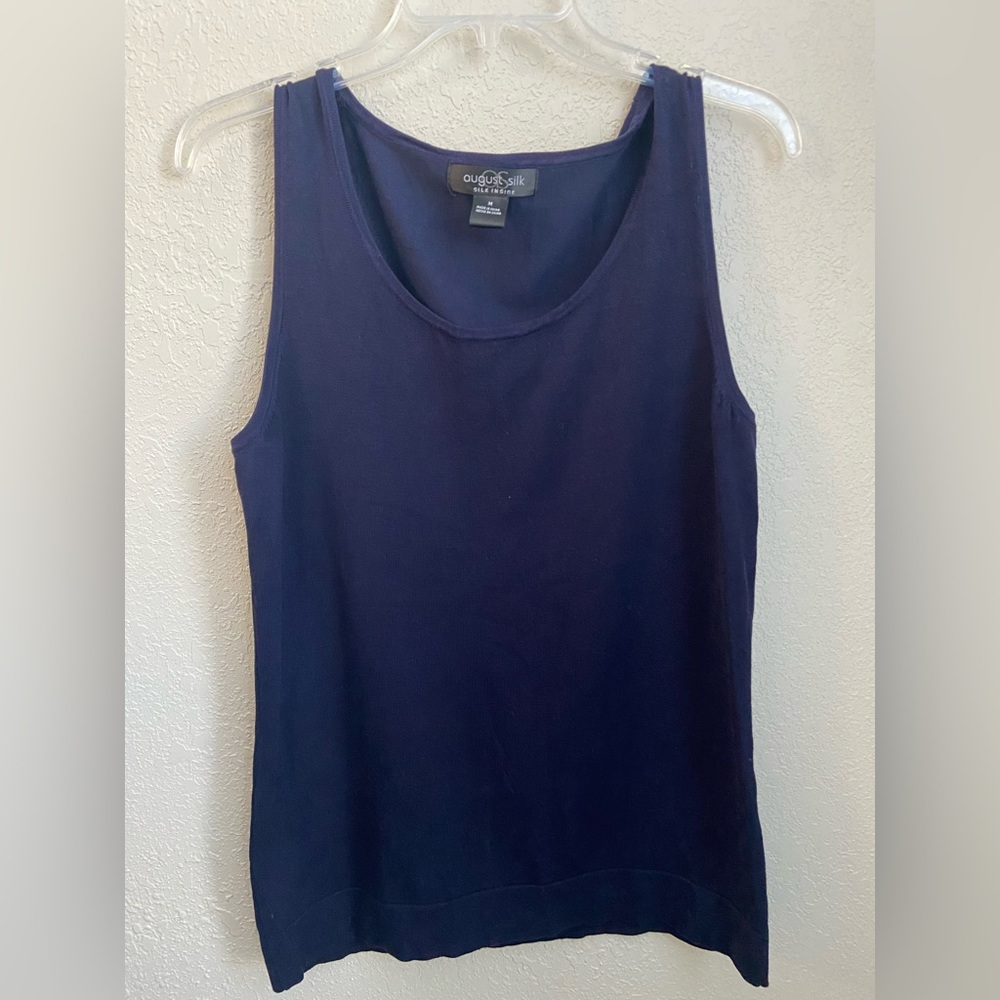 NWOT August Silk Classic Navy Blue Tank Top Women’s Size M Ribbed Knit Soft